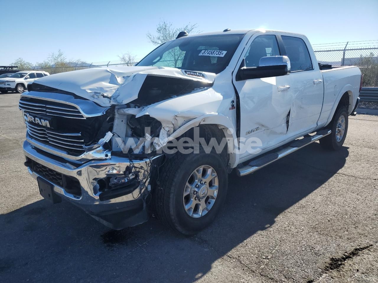 2020 RAM 2500 LARAMIE (VIN 3C6UR5FL8LG266556) main photo