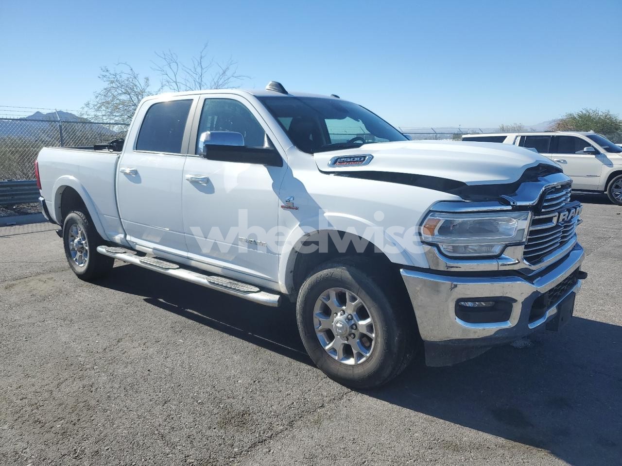 Photo 4 of 2020 RAM 2500 LARAMIE (VIN 3C6UR5FL8LG266556)