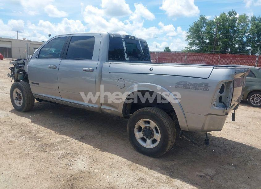 Photo 3 of 2022 Ram 2500 LARAMIE 4X4 6'4 BOX (VIN 3C6UR5FL8NG253261)