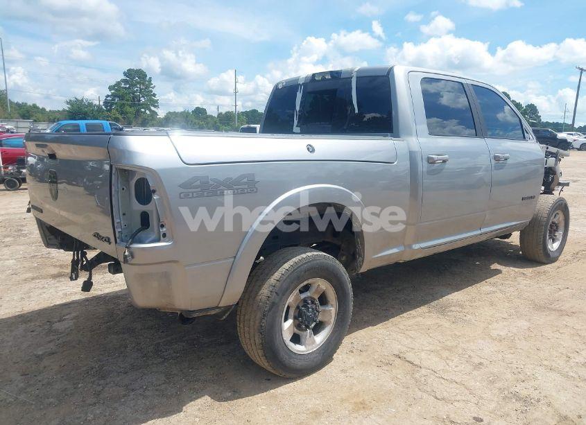 Photo 4 of 2022 Ram 2500 LARAMIE 4X4 6'4 BOX (VIN 3C6UR5FL8NG253261)