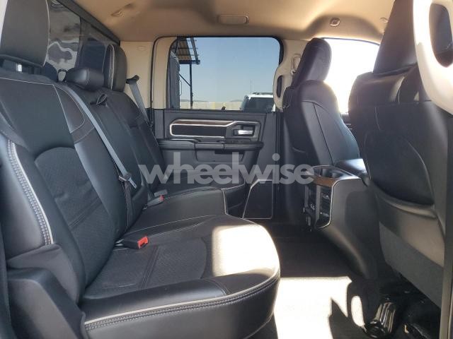 Photo 6 of 2022 RAM 2500 LARAMIE (VIN 3C6UR5FL8NG392533)
