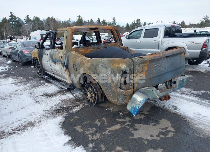 Photo 3 of 2018 Ram 2500 LARAMIE 4X4 6'4 BOX (VIN 3C6UR5FLXJG240425)