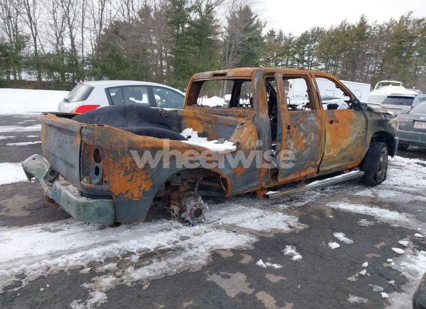 Photo 4 of 2018 Ram 2500 LARAMIE 4X4 6'4 BOX (VIN 3C6UR5FLXJG240425)