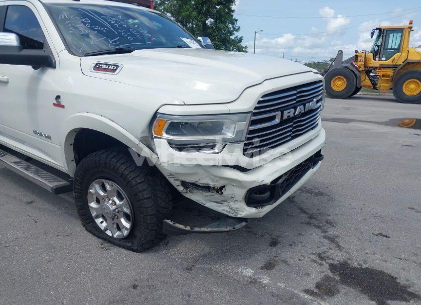 Photo 6 of 2020 Ram 2500 LARAMIE 4X4 6'4 BOX (VIN 3C6UR5FLXLG105044)