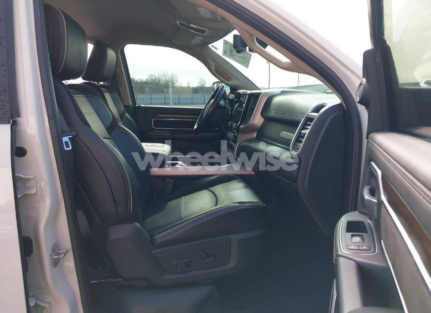 Photo 5 of 2022 Ram 2500 LARAMIE 4X4 6'4 BOX (VIN 3C6UR5FLXNG105323)