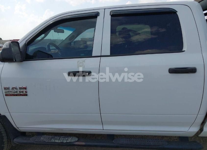 Photo 14 of 2018 Ram 2500 TRADESMAN 4X4 8' BOX (VIN 3C6UR5HJ0JG150860)