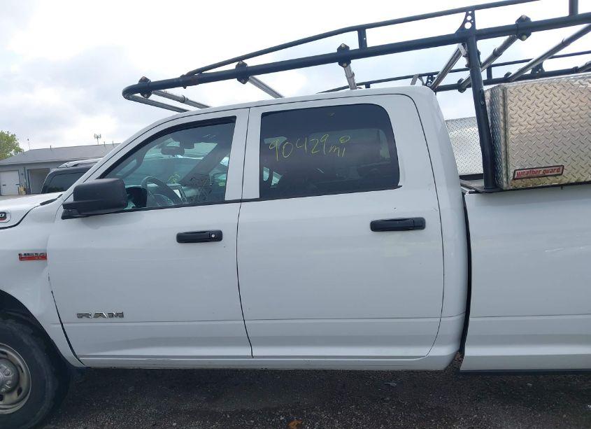 Photo 14 of 2022 Ram 2500 TRADESMAN 4X4 8' BOX (VIN 3C6UR5HJ0NG180964)