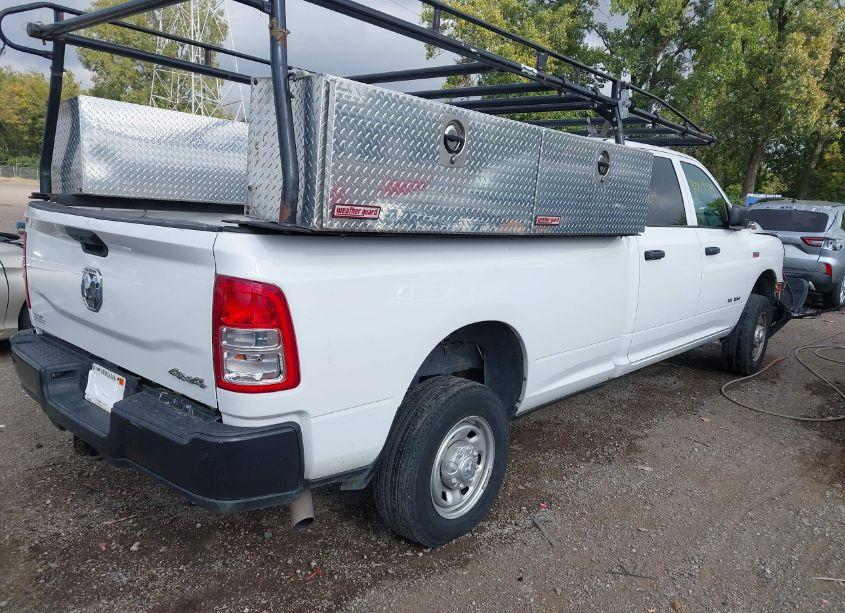 Photo 4 of 2022 Ram 2500 TRADESMAN 4X4 8' BOX (VIN 3C6UR5HJ0NG180964)
