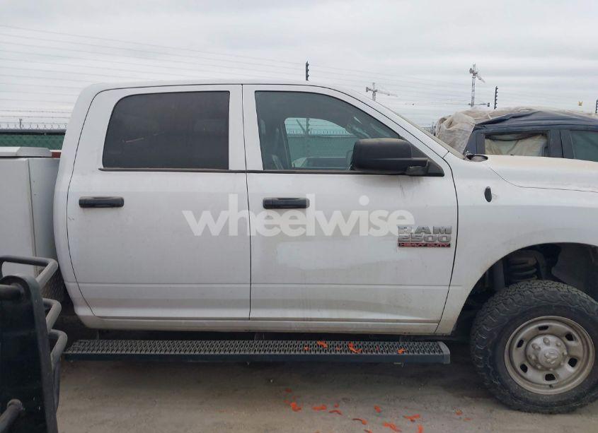 Photo 13 of 2018 Ram 2500 TRADESMAN 4X4 8' BOX (VIN 3C6UR5HJ1JG313192)