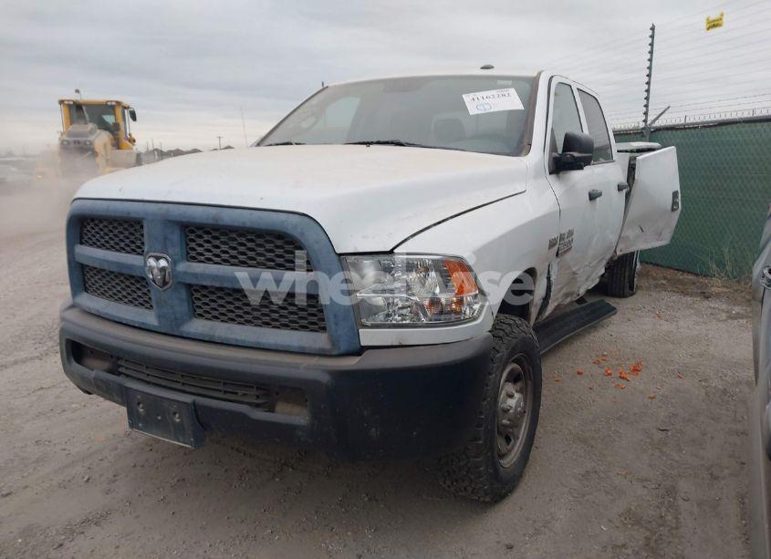 Photo 2 of 2018 Ram 2500 TRADESMAN 4X4 8' BOX (VIN 3C6UR5HJ1JG313192)