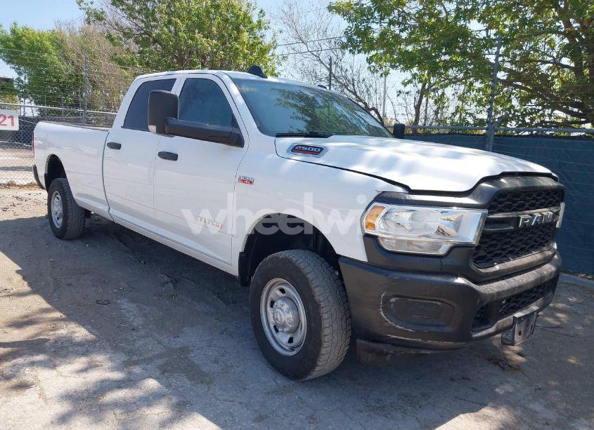 2022 Ram 2500 TRADESMAN 4X4 8' BOX (VIN 3C6UR5HJ1NG202731) main photo
