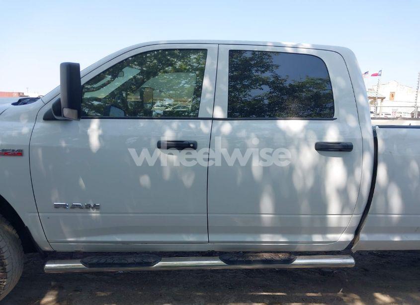 Photo 14 of 2022 Ram 2500 TRADESMAN 4X4 8' BOX (VIN 3C6UR5HJ1NG202731)