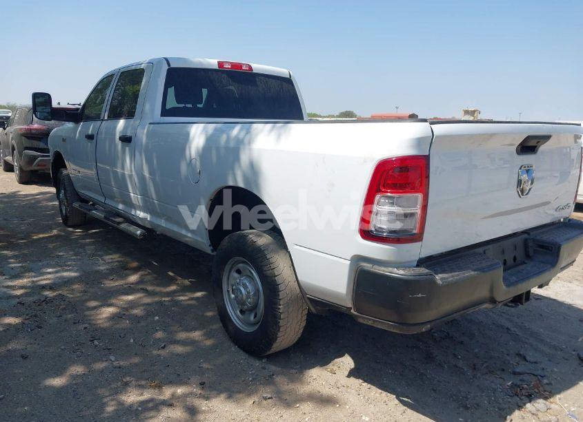 Photo 3 of 2022 Ram 2500 TRADESMAN 4X4 8' BOX (VIN 3C6UR5HJ1NG202731)