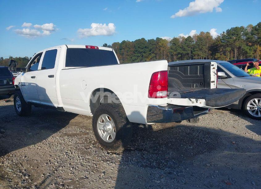 Photo 3 of 2018 Ram 2500 TRADESMAN 4X4 8' BOX (VIN 3C6UR5HJ2JG150262)
