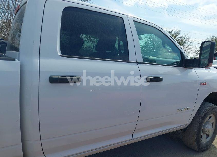 Photo 13 of 2022 Ram 2500 TRADESMAN 4X4 8' BOX (VIN 3C6UR5HJ2NG163261)