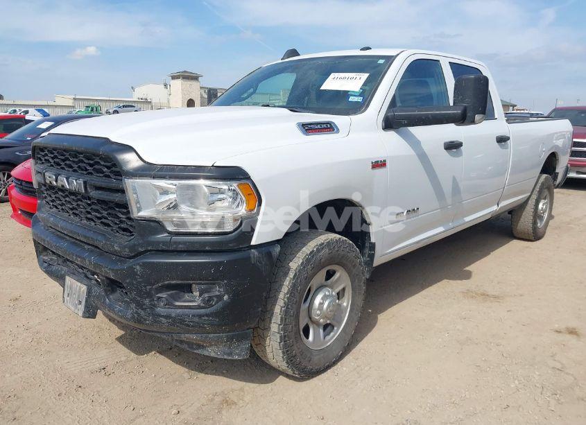 Photo 2 of 2022 Ram 2500 TRADESMAN 4X4 8' BOX (VIN 3C6UR5HJ2NG163261)