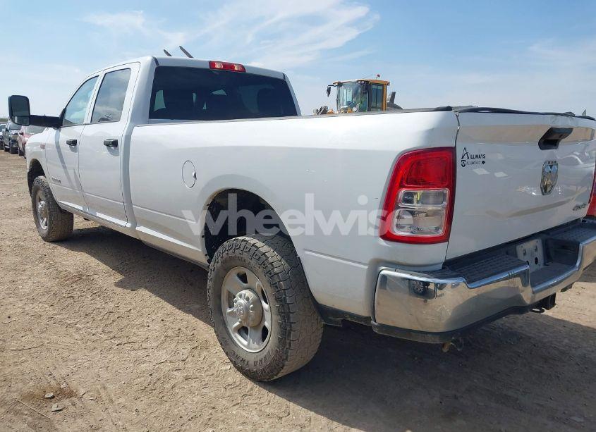 Photo 3 of 2022 Ram 2500 TRADESMAN 4X4 8' BOX (VIN 3C6UR5HJ2NG163261)