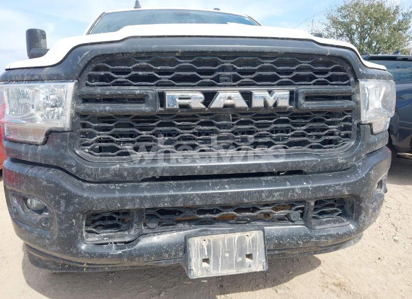 Photo 6 of 2022 Ram 2500 TRADESMAN 4X4 8' BOX (VIN 3C6UR5HJ2NG163261)
