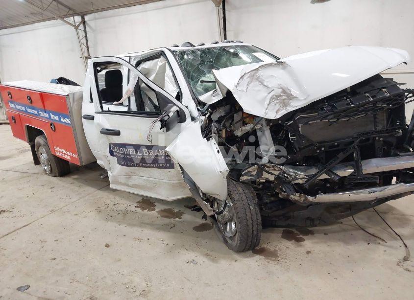 2024 Ram 2500 TRADESMAN 4X4 8' BOX (VIN 3C6UR5HJ2RG138348) main photo