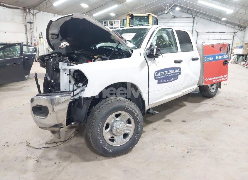 Photo 2 of 2024 Ram 2500 TRADESMAN 4X4 8' BOX (VIN 3C6UR5HJ2RG138348)