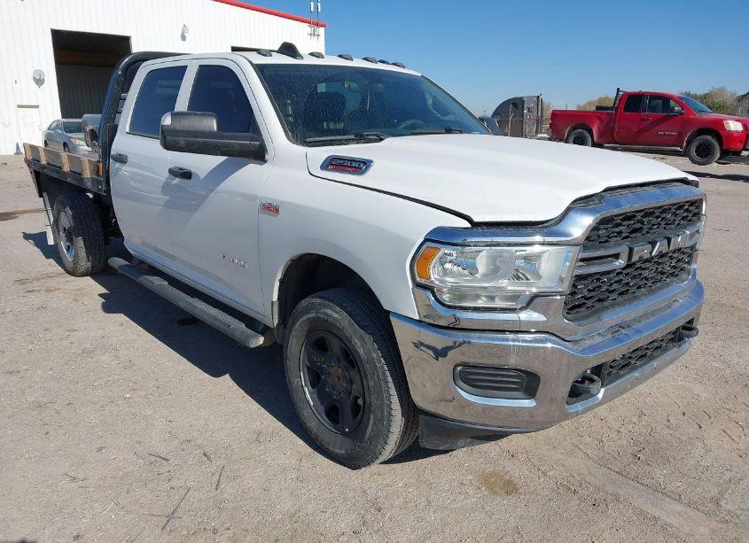 2019 Ram 2500 TRADESMAN 4X4 8' BOX (VIN 3C6UR5HJ3KG590475) main photo