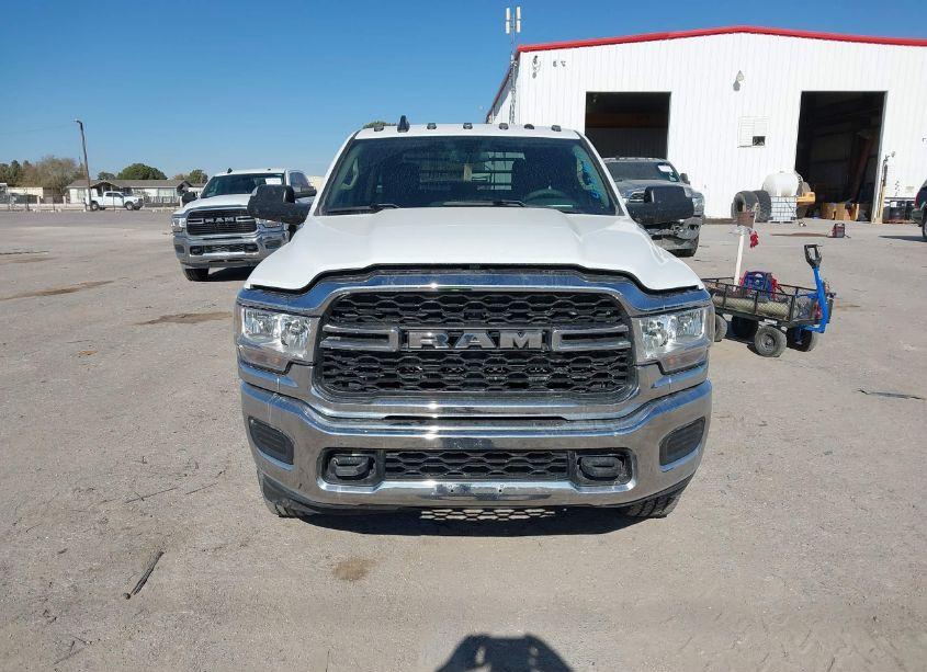 Photo 12 of 2019 Ram 2500 TRADESMAN 4X4 8' BOX (VIN 3C6UR5HJ3KG590475)