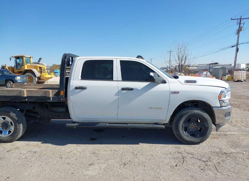 Photo 13 of 2019 Ram 2500 TRADESMAN 4X4 8' BOX (VIN 3C6UR5HJ3KG590475)