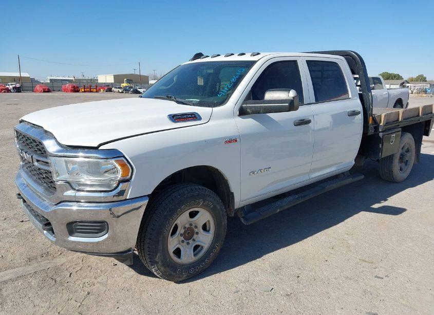 Photo 2 of 2019 Ram 2500 TRADESMAN 4X4 8' BOX (VIN 3C6UR5HJ3KG590475)