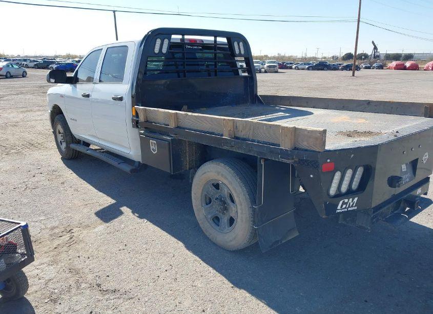 Photo 3 of 2019 Ram 2500 TRADESMAN 4X4 8' BOX (VIN 3C6UR5HJ3KG590475)