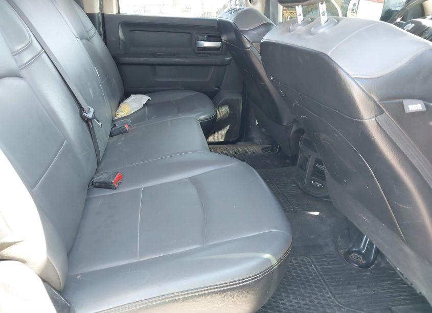 Photo 8 of 2019 Ram 2500 TRADESMAN 4X4 8' BOX (VIN 3C6UR5HJ3KG590475)