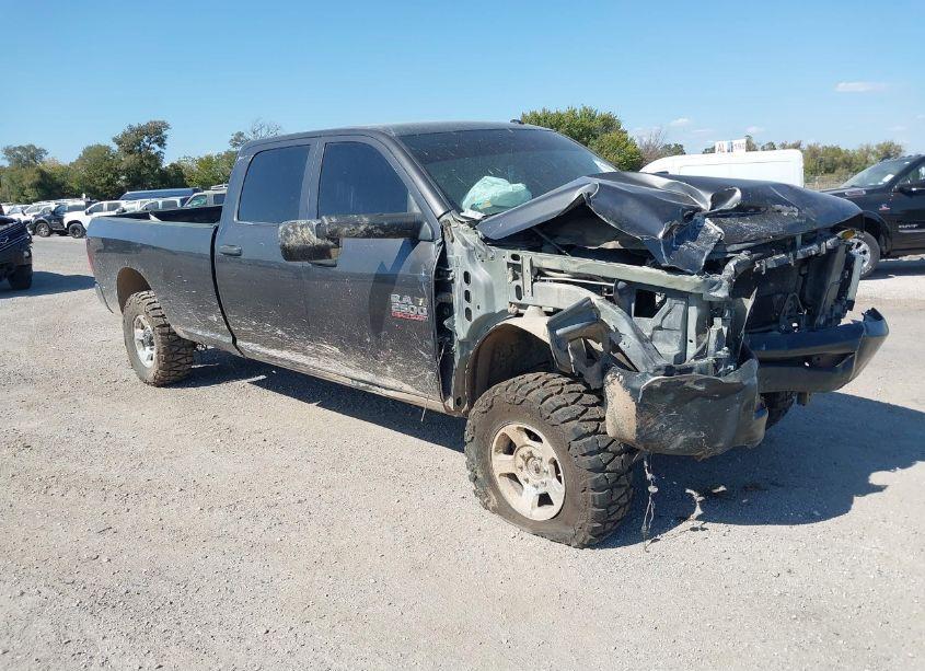 2018 Ram 2500 TRADESMAN 4X4 8' BOX (VIN 3C6UR5HJ6JG260005) main photo