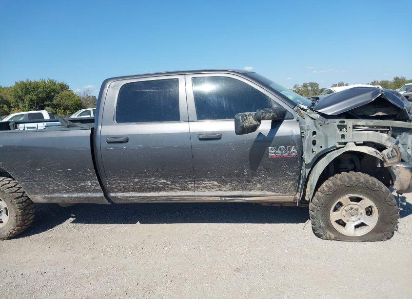 Photo 13 of 2018 Ram 2500 TRADESMAN 4X4 8' BOX (VIN 3C6UR5HJ6JG260005)