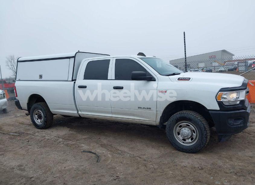 Photo 13 of 2019 Ram 2500 (VIN 3C6UR5HJ8KG600868)