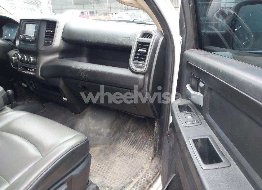 Photo 5 of 2019 Ram 2500 (VIN 3C6UR5HJ8KG600868)