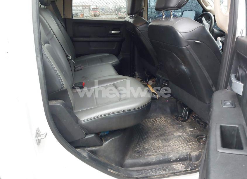 Photo 8 of 2019 Ram 2500 (VIN 3C6UR5HJ8KG600868)