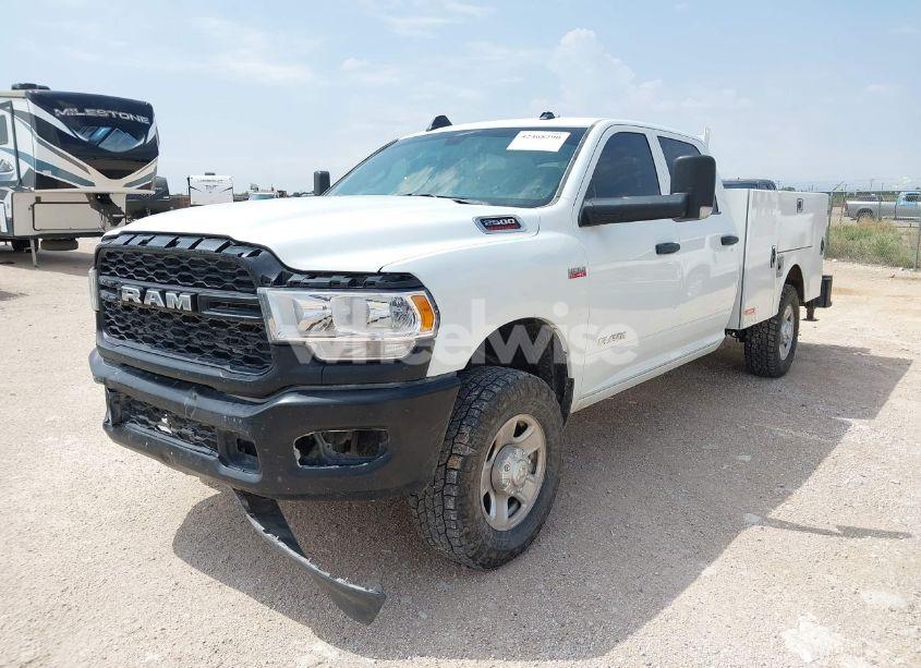 Photo 2 of 2022 Ram 2500 TRADESMAN 4X4 8' BOX (VIN 3C6UR5HJ8NG366140)