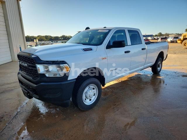 Photo 4 of 2019 RAM 2500 TRADESMAN (VIN 3C6UR5HJ9KG604234)