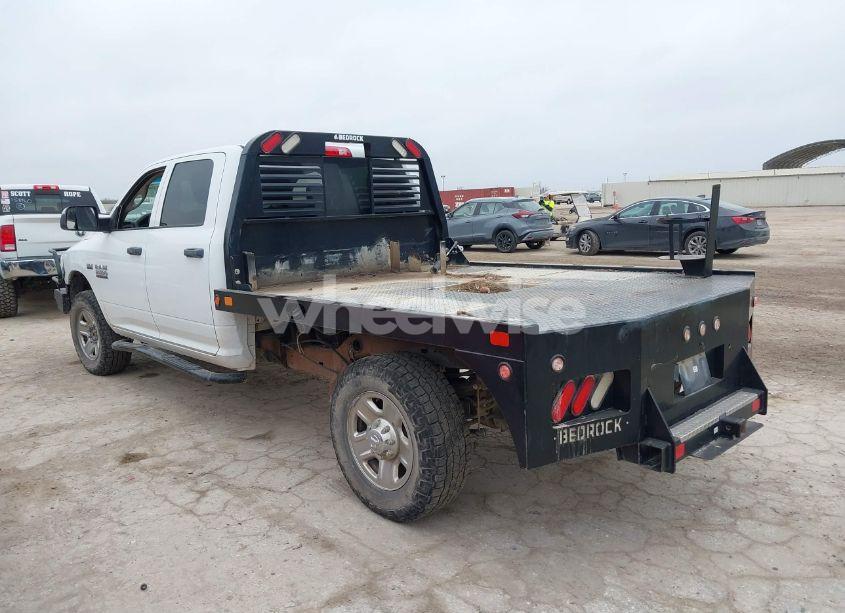 Photo 3 of 2018 Ram 2500 TRADESMAN 4X4 8' BOX (VIN 3C6UR5HJXJG293850)