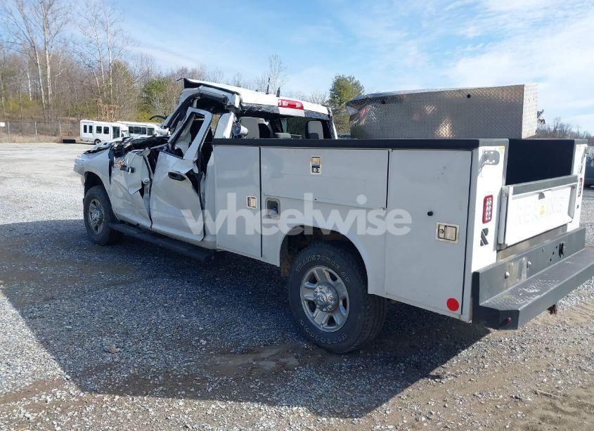 Photo 3 of 2023 Ram 2500 N/A (VIN 3C6UR5HJXPG646810)