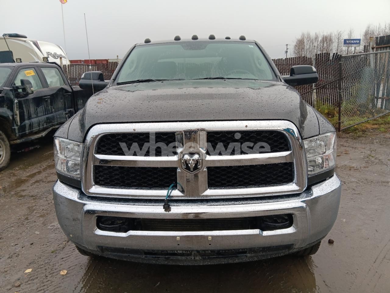 Photo 5 of 2017 RAM 2500 ST (VIN 3C6UR5HL0HG538232)