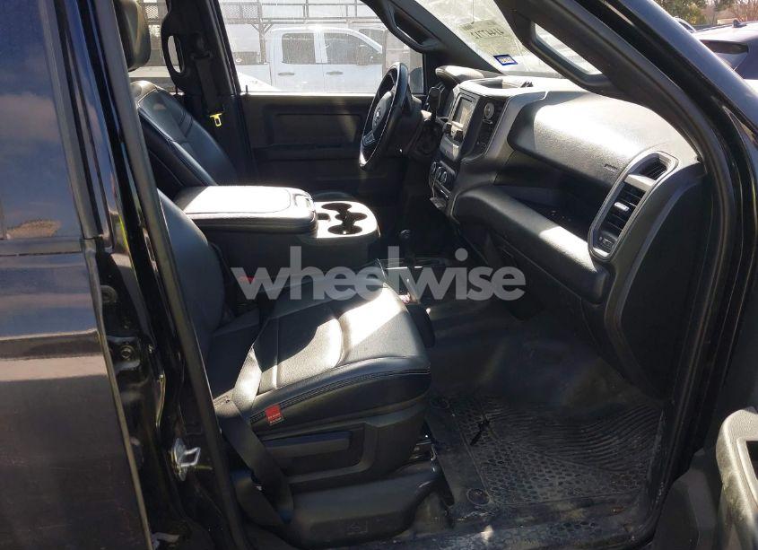 Photo 5 of 2023 Ram 2500 TRADESMAN 4X4 8' BOX (VIN 3C6UR5HL0PG587025)