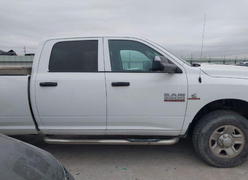 Photo 13 of 2014 Ram 2500 ST (VIN 3C6UR5HL2EG263958)