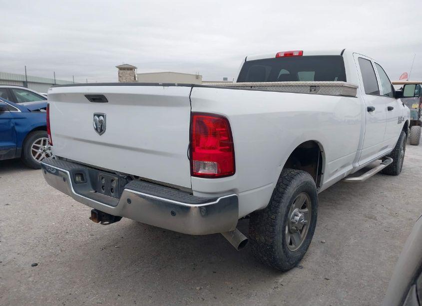 Photo 4 of 2014 Ram 2500 ST (VIN 3C6UR5HL2EG263958)