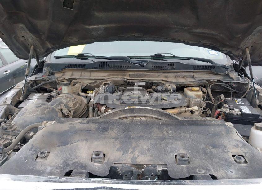 Photo 10 of 2018 Ram 2500 TRADESMAN 4X4 8' BOX (VIN 3C6UR5HL5JG166828)