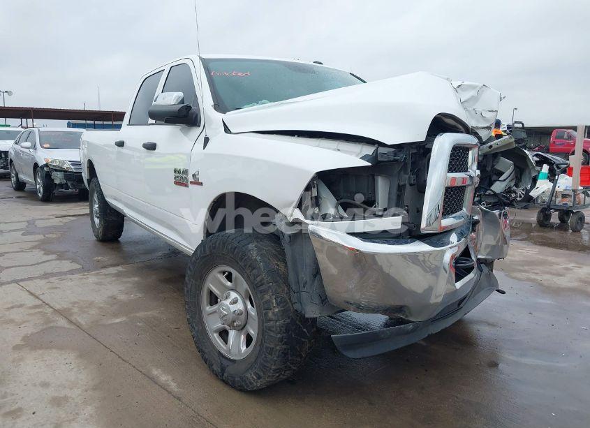 2018 Ram 2500 TRADESMAN 4X4 8' BOX (VIN 3C6UR5HL5JG399270) main photo
