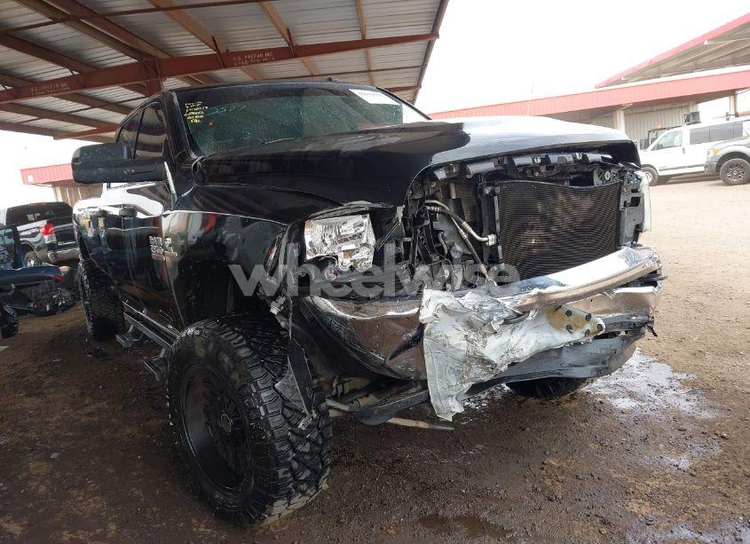 2015 Ram 2500 TRADESMAN (VIN 3C6UR5HL6FG673440) main photo