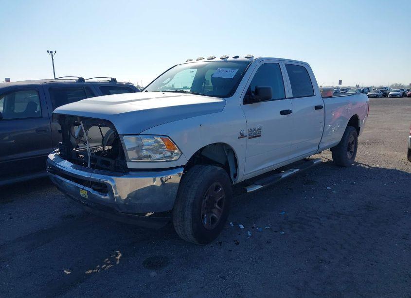 Photo 2 of 2018 Ram 2500 TRADESMAN 4X4 8' BOX (VIN 3C6UR5HL6JG390254)