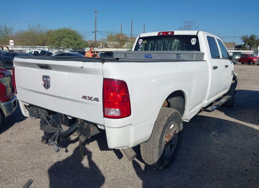 Photo 4 of 2018 Ram 2500 TRADESMAN 4X4 8' BOX (VIN 3C6UR5HL6JG390254)
