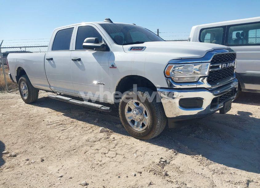 2022 Ram 2500 TRADESMAN 4X4 8' BOX (VIN 3C6UR5HL6NG129311) main photo