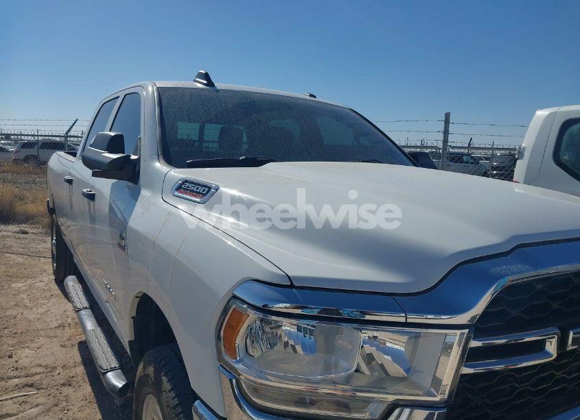 Photo 6 of 2022 Ram 2500 TRADESMAN 4X4 8' BOX (VIN 3C6UR5HL6NG129311)